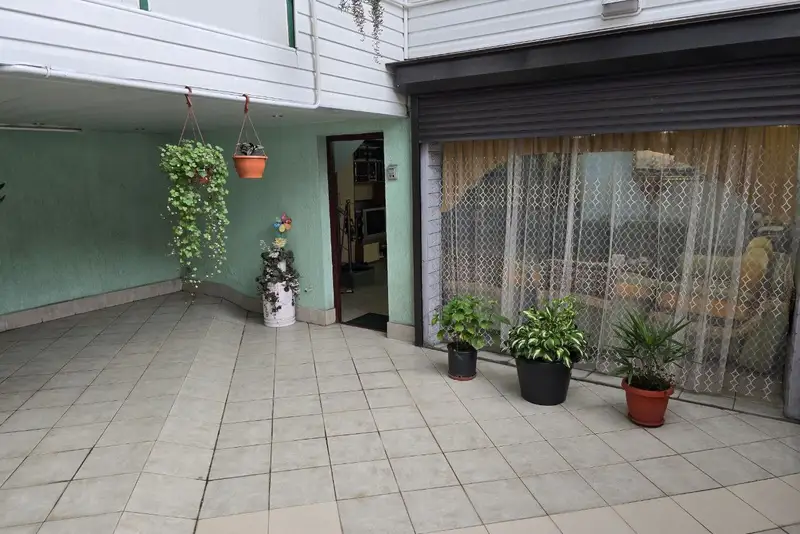 gallery_photo
