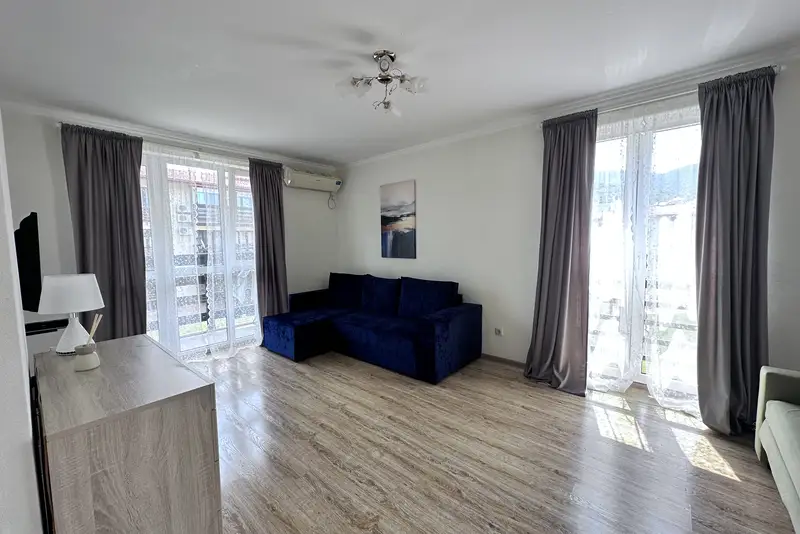 gallery_photo