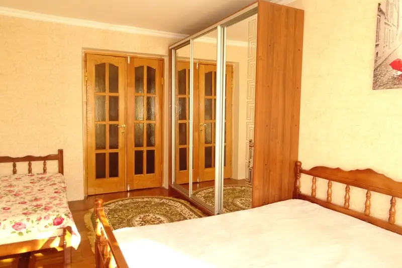 Трехкомнатная квартира у моря ул. Абазгаа, д. 63/2, кв. 64