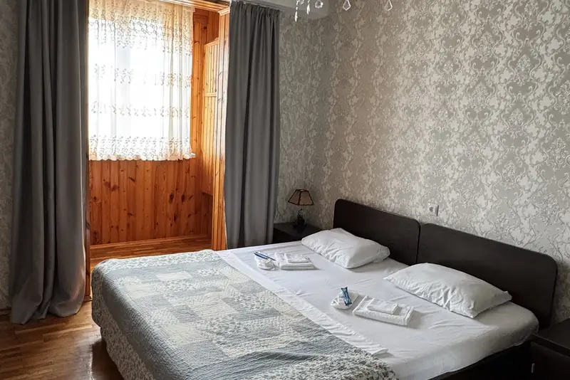 Двухкомнатная квартира у моря ул. Лакоба, д. 5