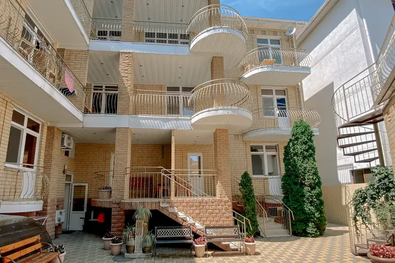 gallery_photo