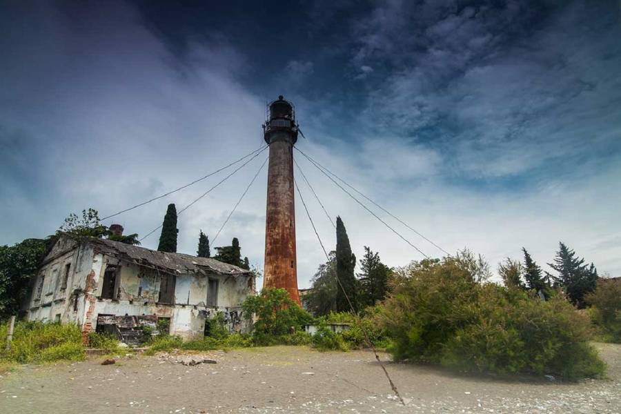 Сухумский маяк. Фото: travelandia.ru