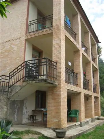 gallery_photo