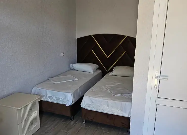 gallery_photo