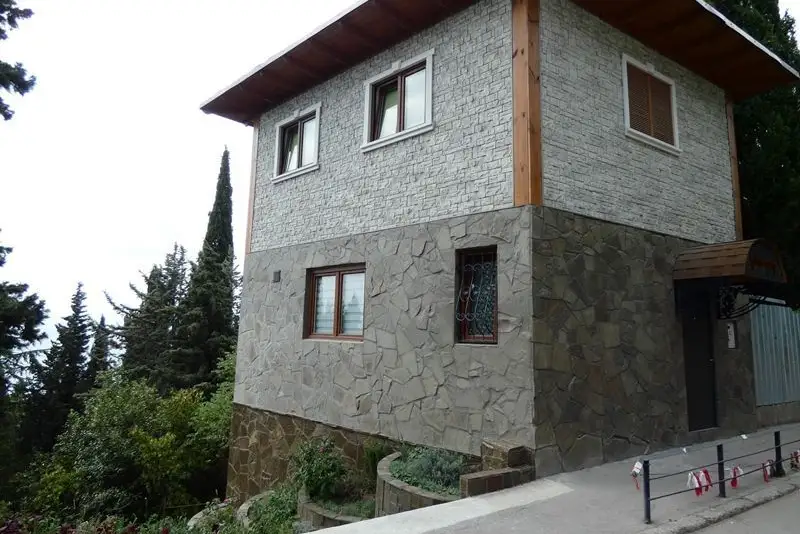 gallery_photo