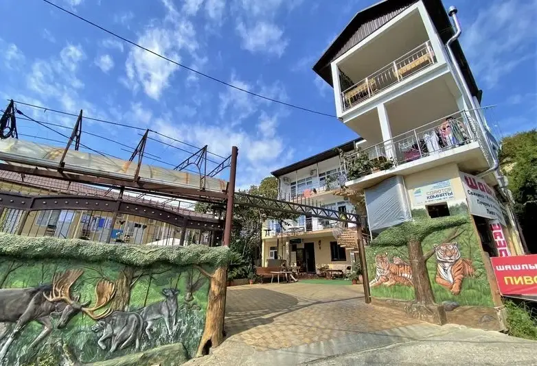 Гостевой дом «У Ларисы» ул. Декабристов, д. 121