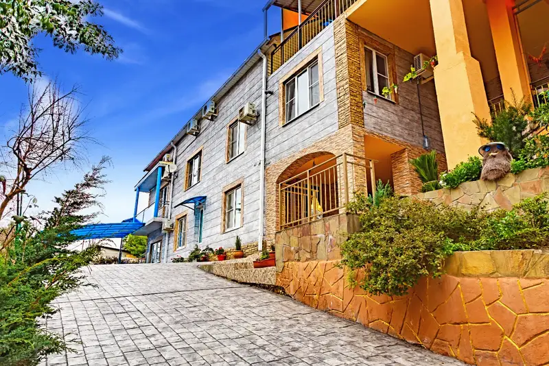 gallery_photo
