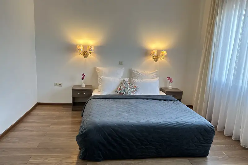 gallery_photo