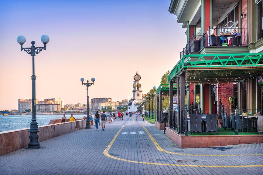Инфраструктура Новороссийска для туристов достаточно развита. Источник: фотобанк Лори