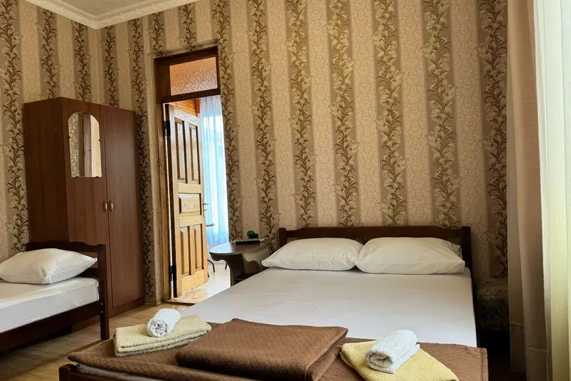 gallery_photo