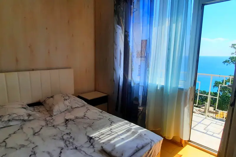 gallery_photo