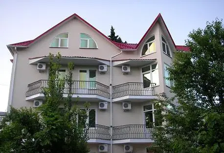 Гостевой дом "Лаура" ул.Центральная 50/6