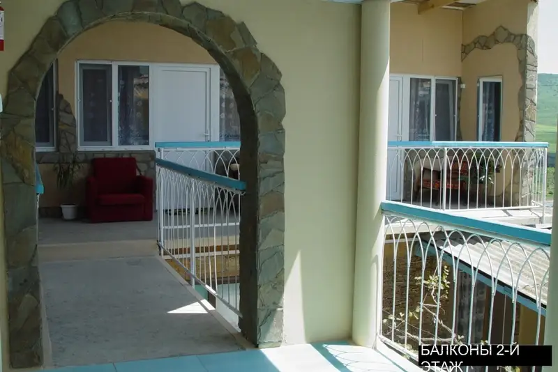 gallery_photo