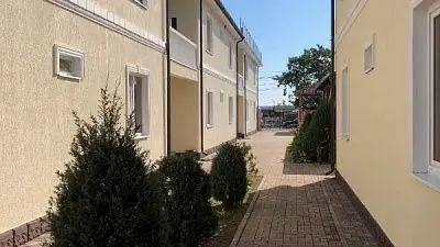 gallery_photo