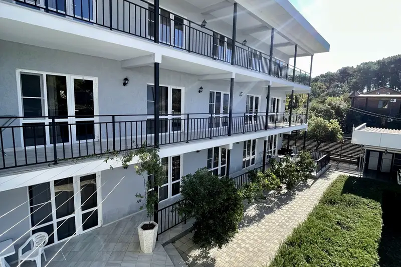 gallery_photo