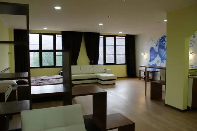 gallery_photo