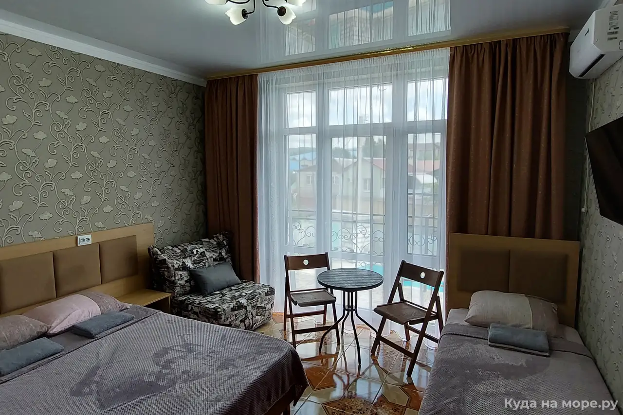 gallery_photo