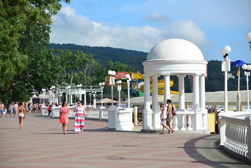 Набережная Дивноморского. Источник: фотобанк Лори