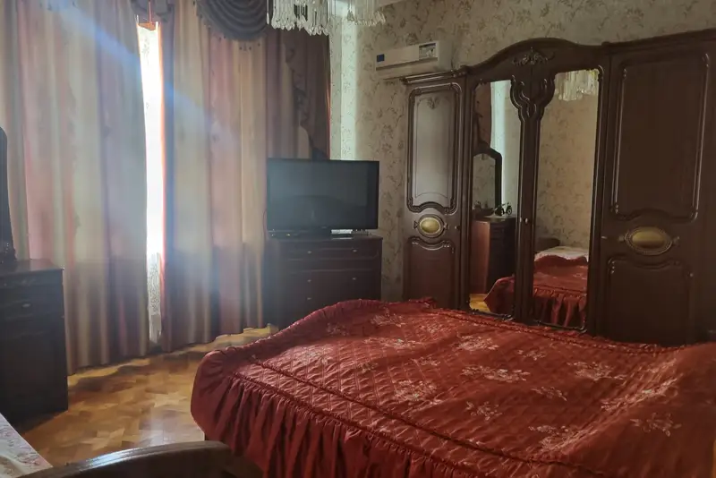 Дом на 12 человек в центре, 10 мин от центр. пляжа ул. Совхозная, д. 31