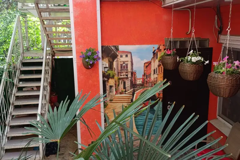 gallery_photo