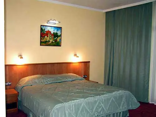 gallery_photo