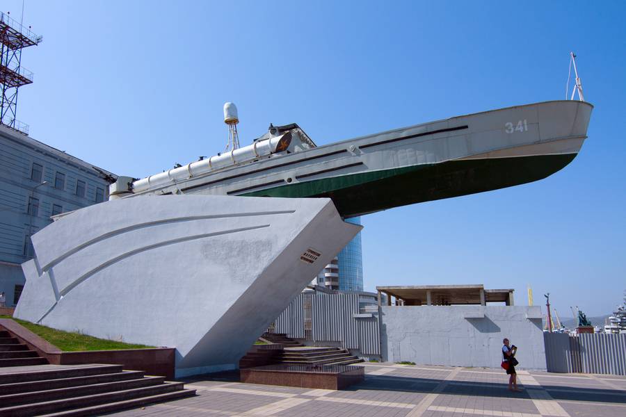 Памятник героическим морякам-черноморцам. Фото: kukarta.ru