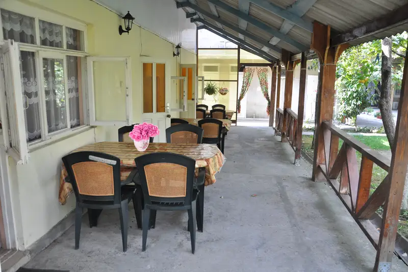 gallery_photo