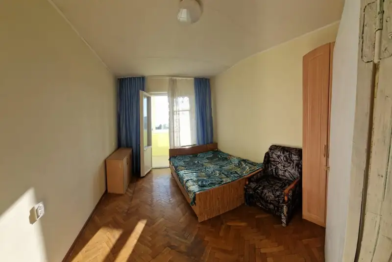 gallery_photo