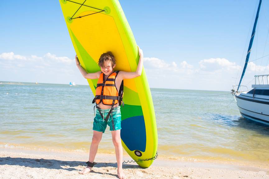 В июле Азов прогревается до состояния парного молока. Источник: фотобанк Лори
