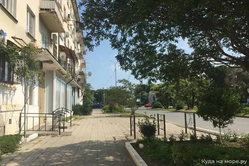 2-х комнатная квартира у моря ул. Инал-Ипа, д. 6