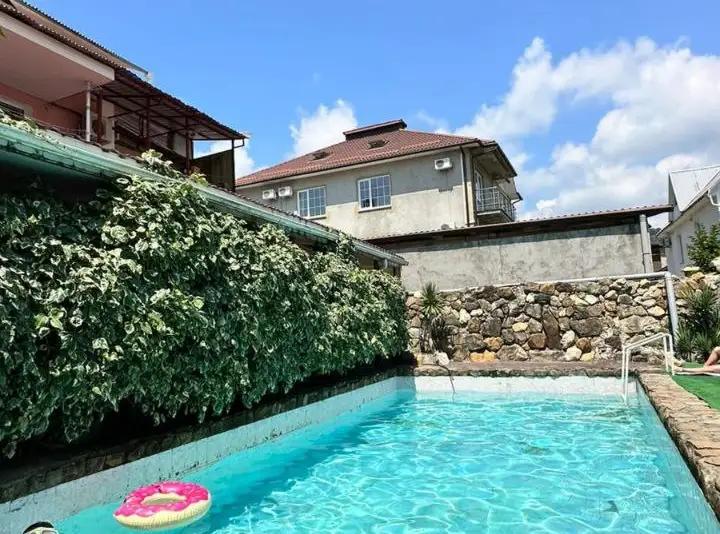 gallery_photo