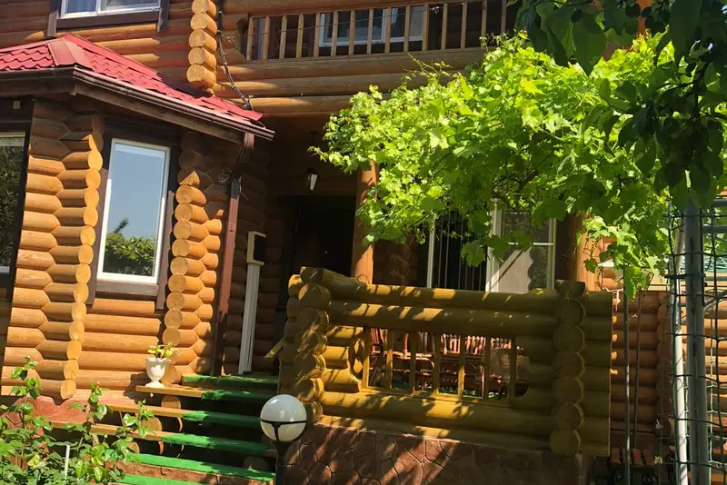 Деревянный дом на Краснодарской до 9 гостей, курорт Ейск