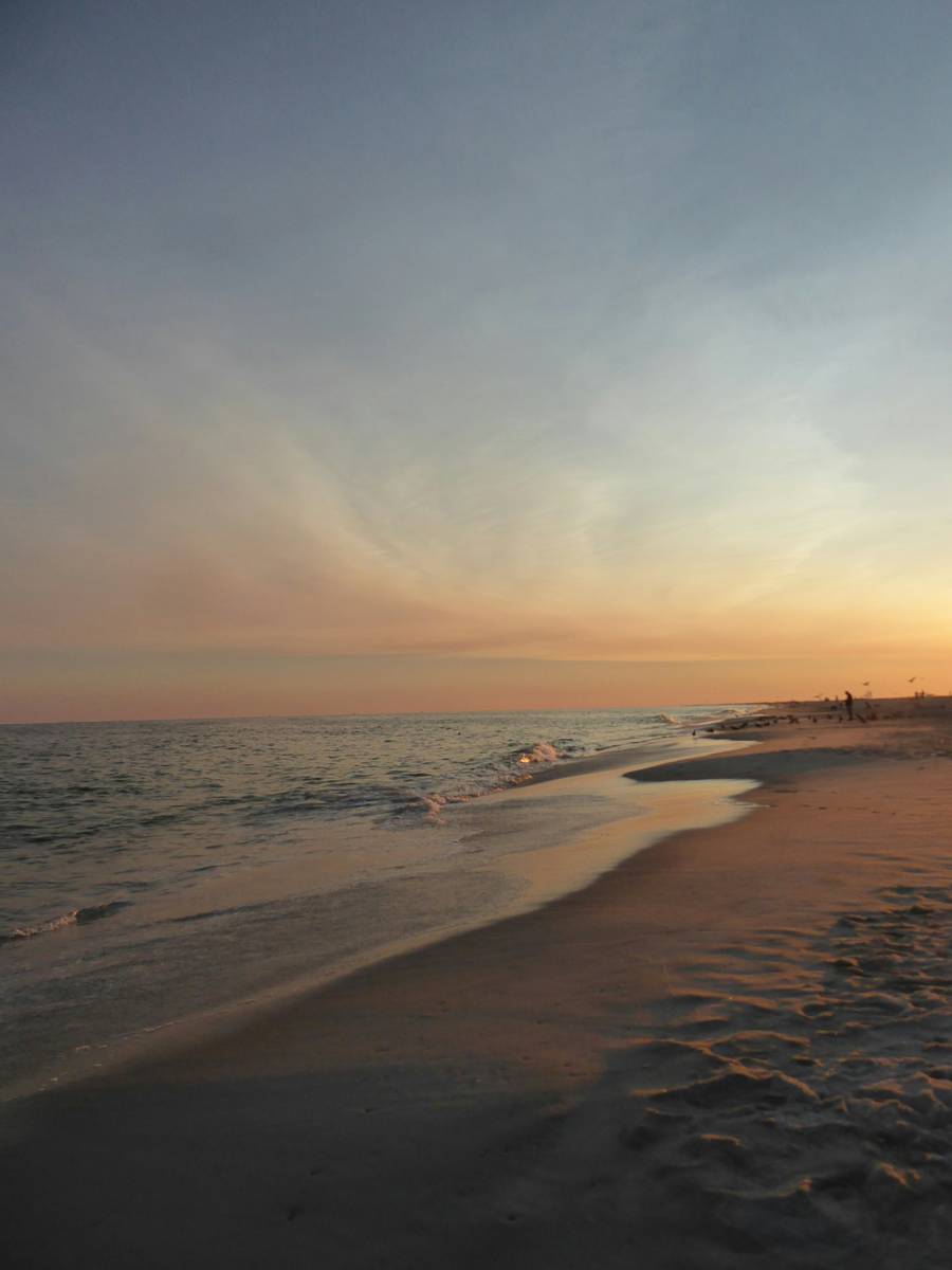 Здешнее побережье невероятно живописно. Источник:&nbsp;unsplash.com