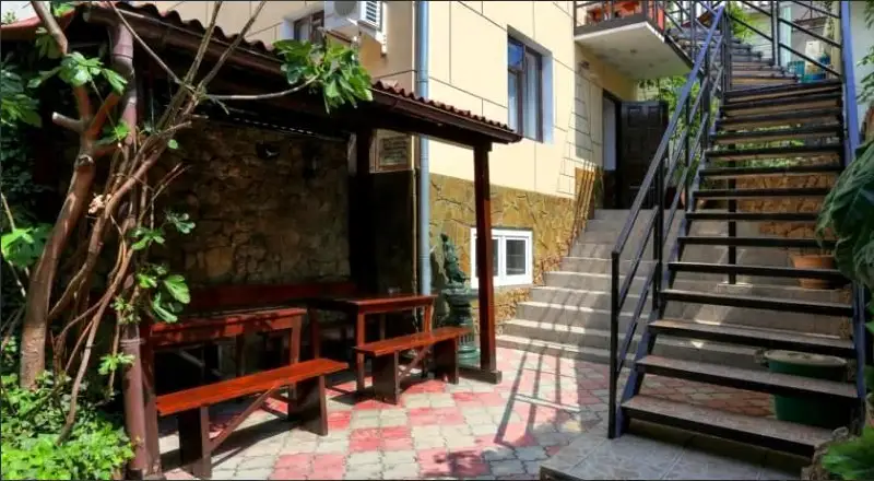 gallery_photo
