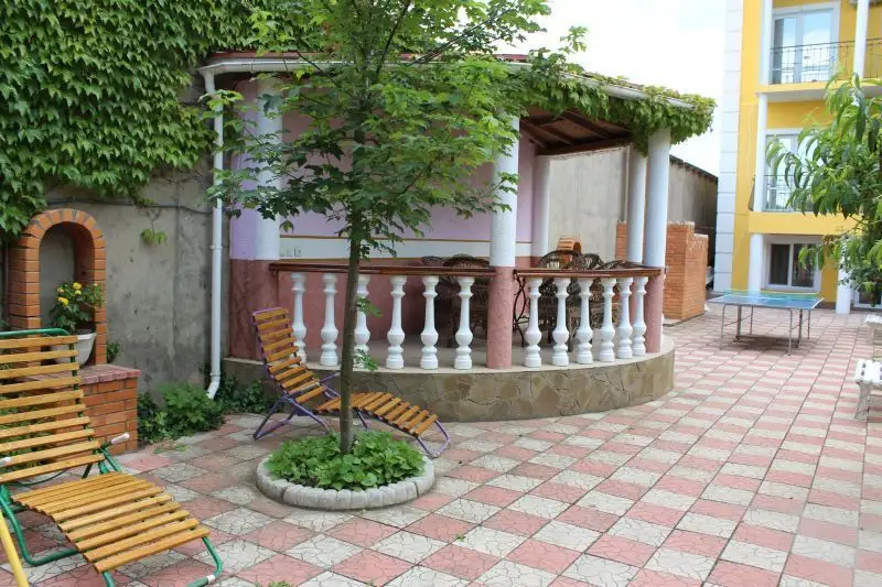 gallery_photo