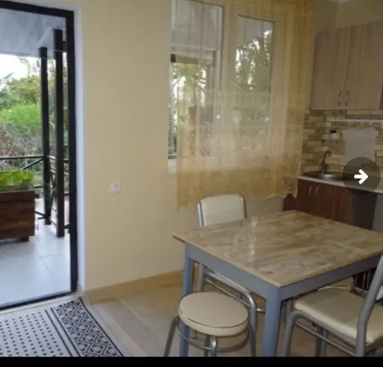 3-х комнатная квартира со своим двором