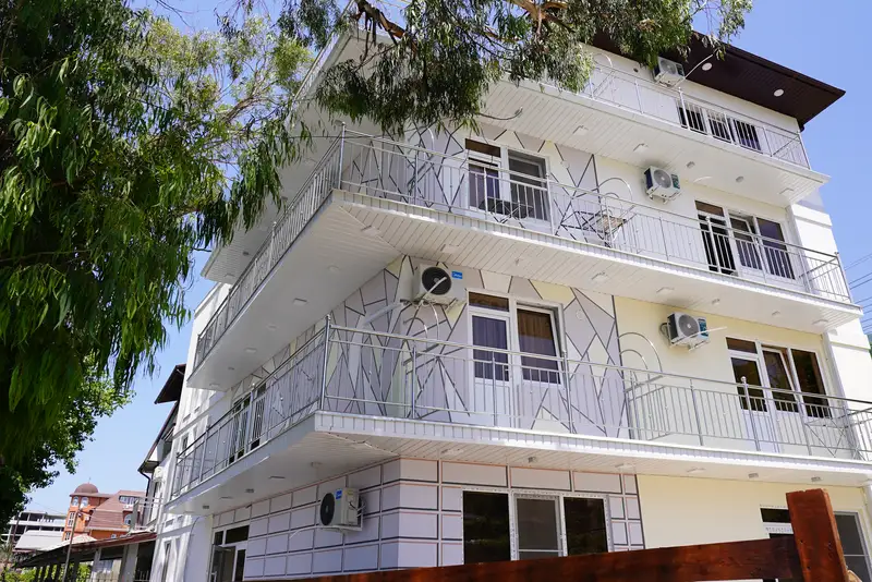 gallery_photo