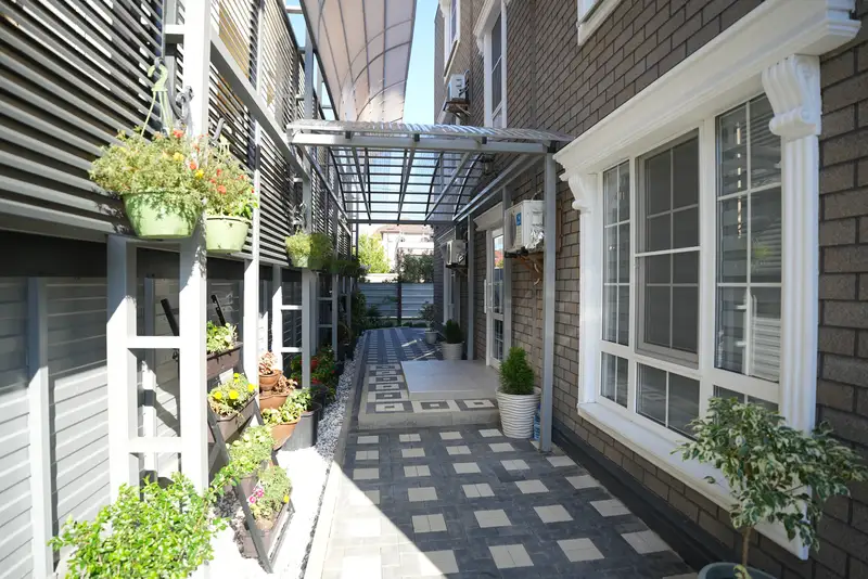 gallery_photo