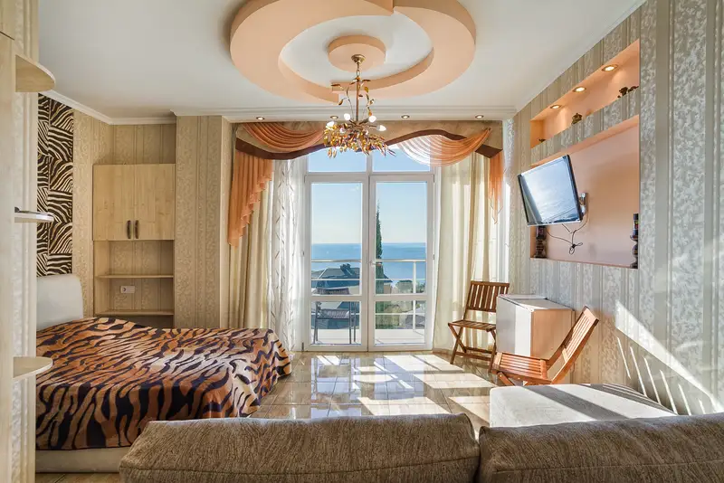 Квартира-студия с видом на море, курорт Ялта