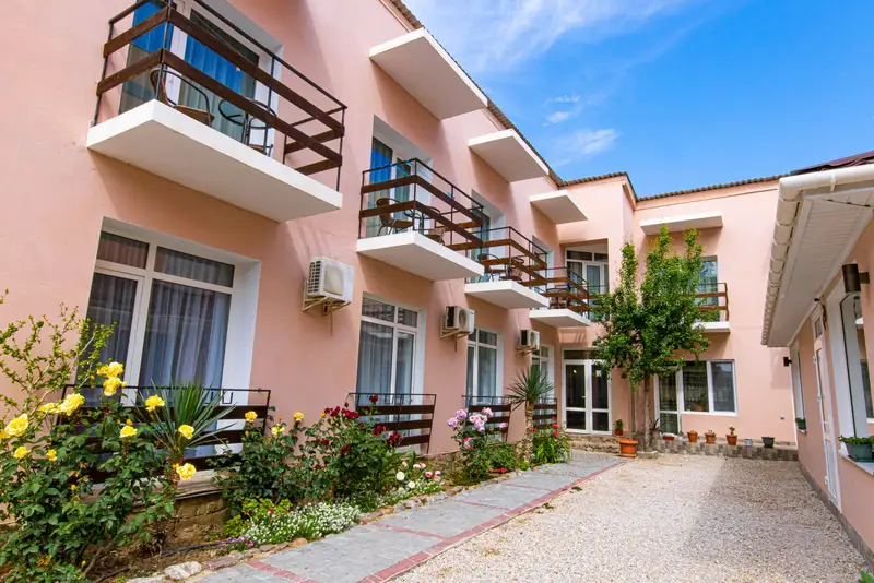 Гостевой дом «Прибрежный» ул. Таврическая, д. 93