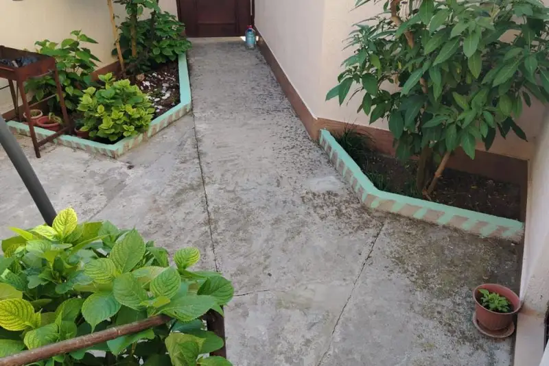 gallery_photo