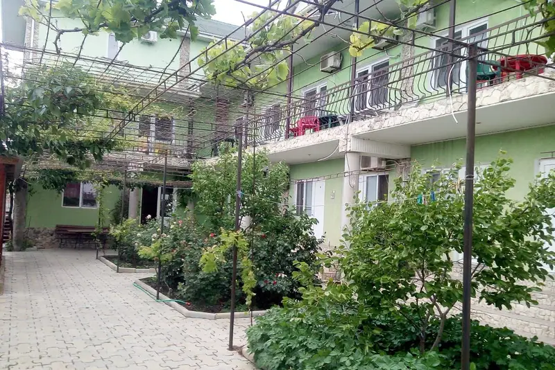 Дом «Зелёный дворик» ул. Рабочая, д. 24